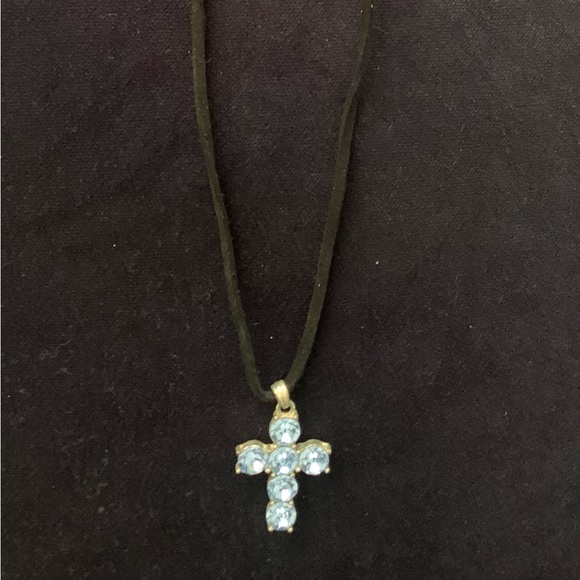 2 FOR 1 blue & silver earrings and a lovely necklace - Picture 2 of 3